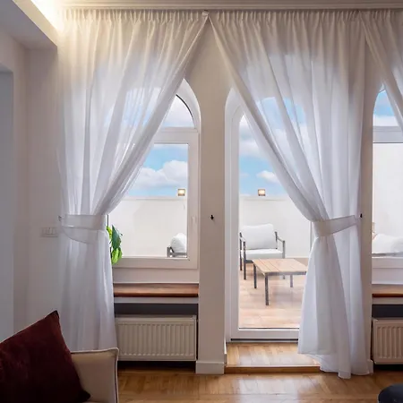 2-story 3br - Top-floor Rooftop Terrace & Stunning Views - Historic Center *