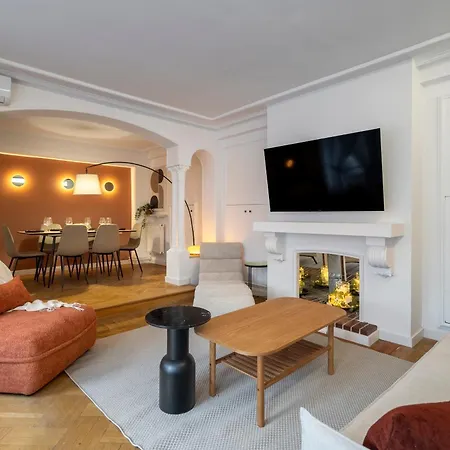2-story 3br - Top-floor Rooftop Terrace & Stunning Views - Historic Center