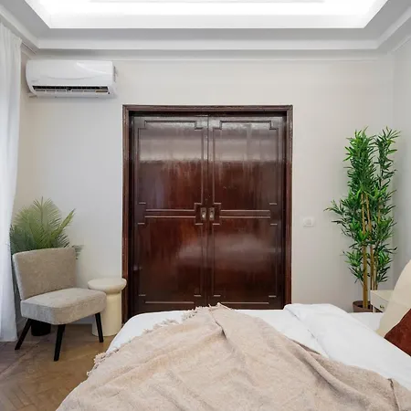 2-story 3br - Top-floor Rooftop Terrace & Stunning Views - Historic Center Appartement