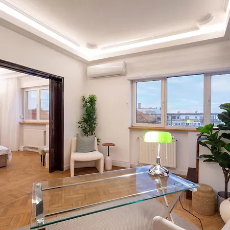 2-story 3br - Top-floor Rooftop Terrace & Stunning Views - Historic Center Boekarest