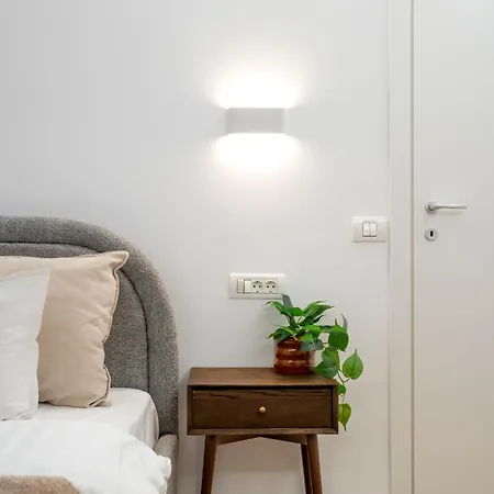 Appartement 2-story 3br - Top-floor Rooftop Terrace & Stunning Views - Historic Center Boekarest